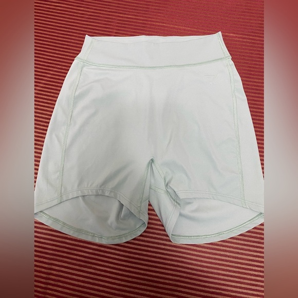 Gymshark Green Shorts Lightweight Comfort size S - Picture 1 of 3